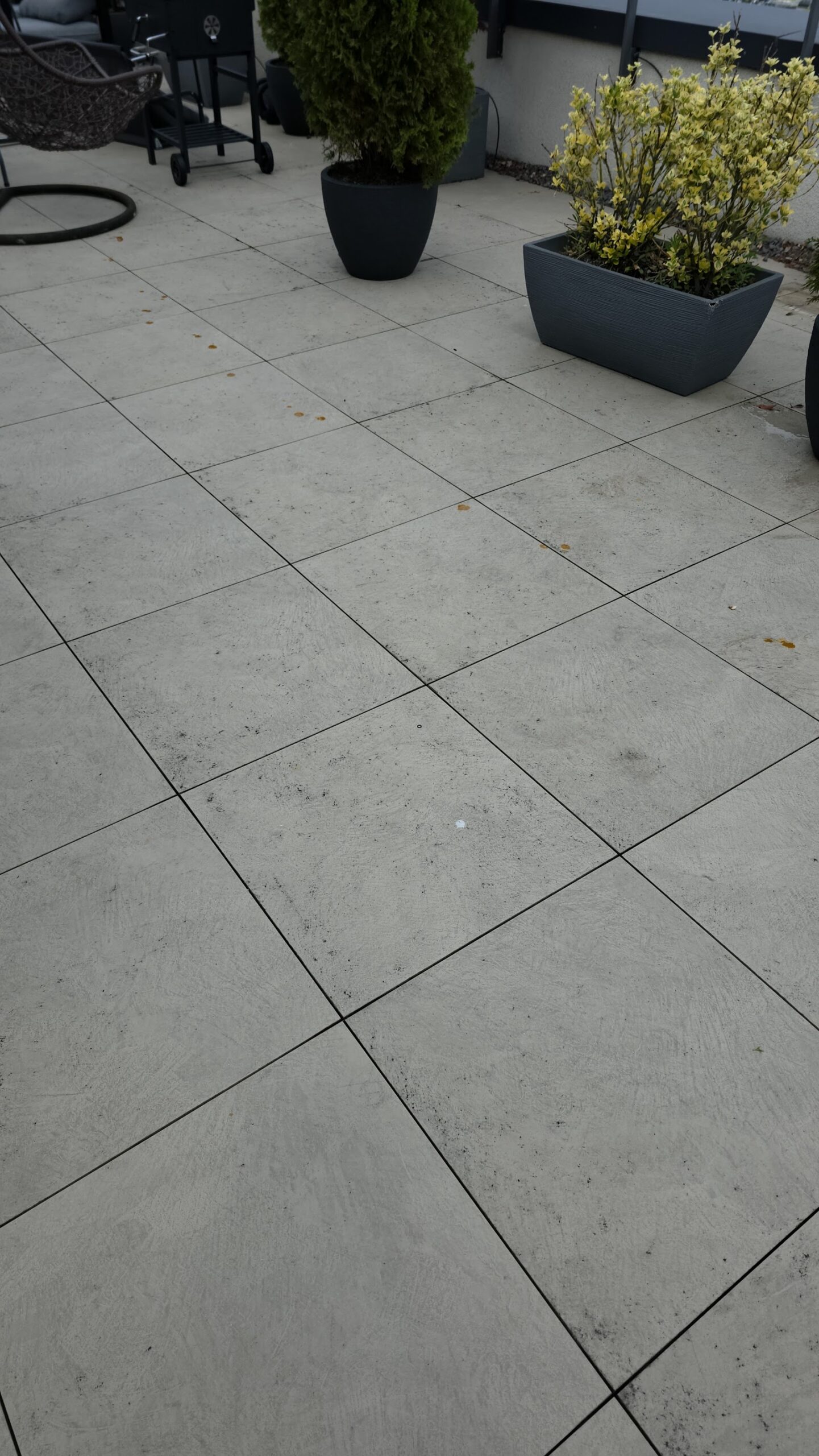 Aceeași terasă după spălare, Ola Cleaning Brașov